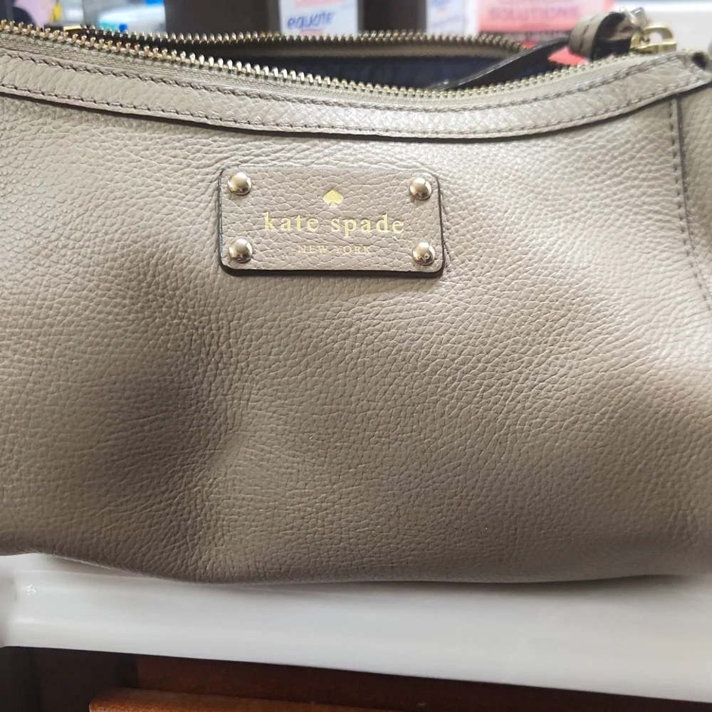 Kate Spade - Picture 1 of 4